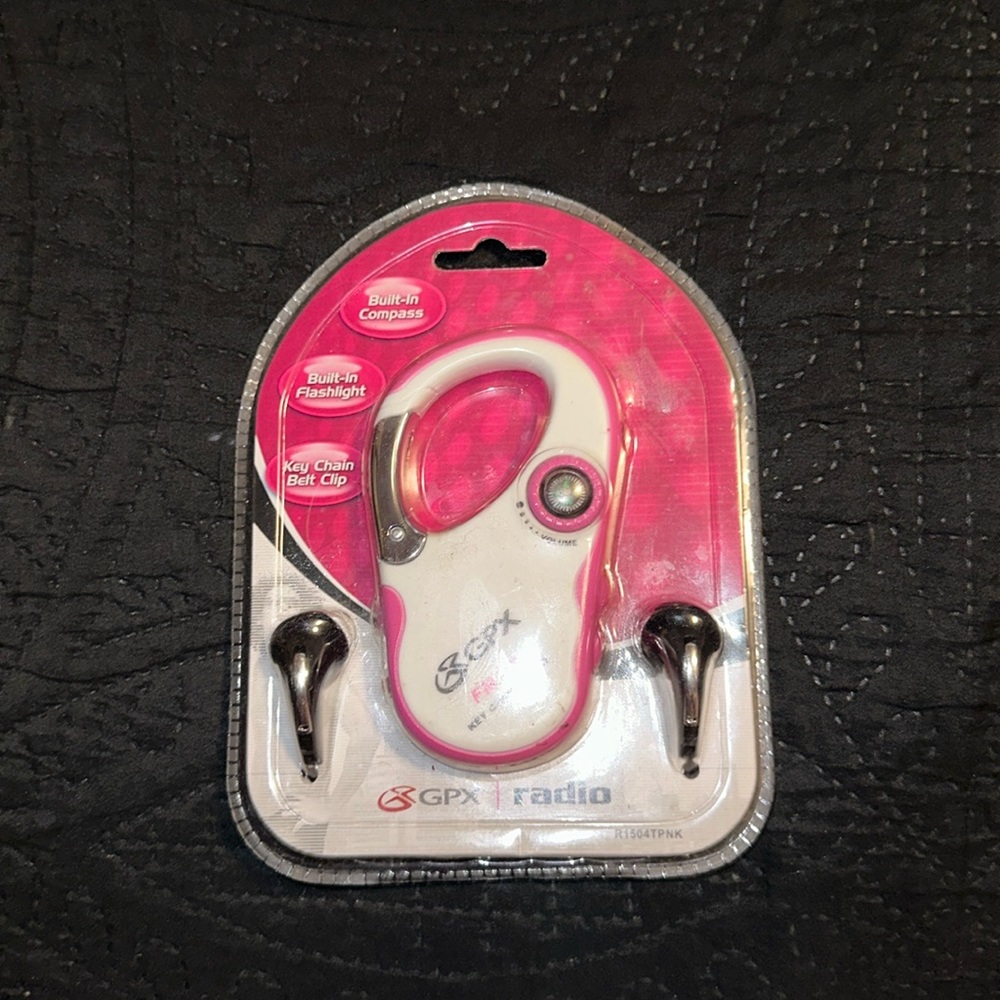 Gpx fm scan key chain radio